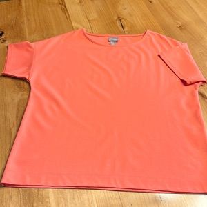 Chico’s salmon colored short sleeve tee.